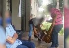 Em Goiás: Homem é filmado correndo com a mãe até unidade de saúde para pedir socorro antes de ela morrer: ‘Está com Covid, sem respirar’