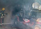 Em Goiás: Bombeiros combatem incêndio em carro dentro de garagem