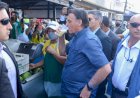 Bolsonaro provoca aglomeração com apoiadores na Assembleia de Deus Campinas, em Goiânia