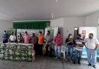 Prefeitura de Ceres entrega cestas básicas para famílias de produtores rurais
