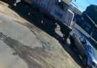 Motorista erra marcha e carro quase é atropelado por locomotiva em Catalão