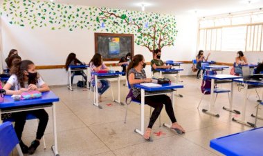 Escolas preveem falência e demissões caso aulas presenciais sejam suspensas