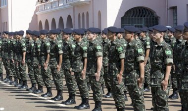 Deputado goiano Elias Vaz denuncia compra superfaturada de cerveja para o Exército