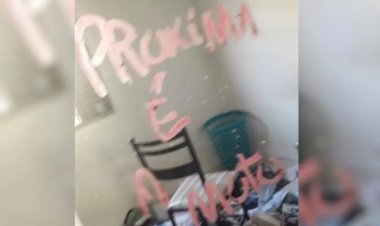 Em Goiás: Ladrão furta casa e deixa recado no espelho aos moradores: 'Próxima é a moto'