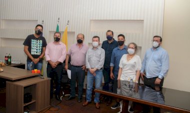 Deputado Federal José Nelto, é campeão de emendas para Ceres, totalizando um total de R$2.400,000,00 em apenas seis meses de Gestão do Prefeito Edmario Barbosa e do Vice Dino Ayres.
