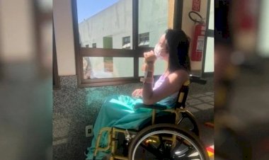 Em Goiás: Adolescente que engasgou com carne e perdeu parte dos movimentos recebe alta