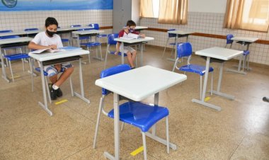 Aulas presenciais retornam com 30(por cento) de alunos, em Aparecida