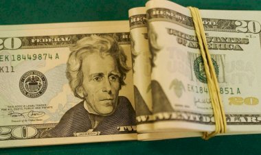 Bolsa sobe 0,22% no dia, mas registra pior semana desde fevereiro