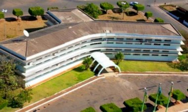 Secretaria de Administração comunica que no dia 17 de setembro a partir das 16 horas não haverá sinal de internet no prédio da prefeitura de Ceres