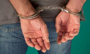 Homem mostra órgão genital e ataca motociclistas com faca em Goianésia