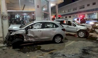 Em Goiás: Acidente deixa dois veículos destruídos