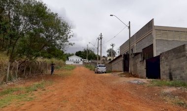 Em Goiás: Mulher é presa suspeita de matar idoso dentro de fábrica têxtil