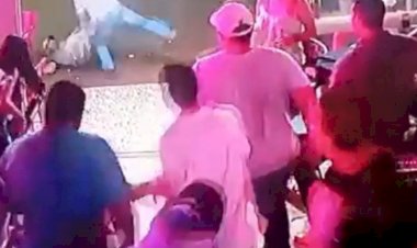 Em Goiás: Homem apanha de várias pessoas após agredir mulher em bar