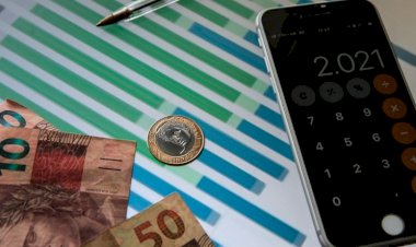 Previsão para a economia em 2022 piora e reduz projeção de acesso ao crédito