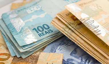2ª parcela do 13º salário deve ser paga até esta segunda-feira
