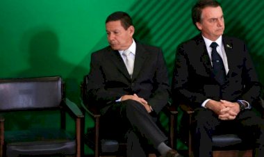 Mourão confirma que não será vice de Bolsonaro nas eleições de 2022