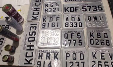 Em Goiás: Fábrica clandestina de placas automotivas é interditada pela PM