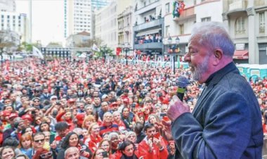 Policial federal que foi ‘carcereiro’ de Lula na prisão se torna seu segurança na campanha