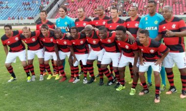 Ceres recebe jogadores do Flamengo Master para amistoso