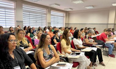 Servidores de Ceres participam de formação sobre Autismo