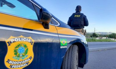 Motociclista morre em colisão com caminhão na BR-153, em Anápolis