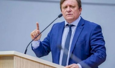 Justiça cassa prefeito por não dá posse a concursados