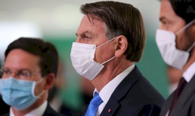 Justiça faz novo bloqueio em contas de Bolsonaro no valor de R$ 370 mil