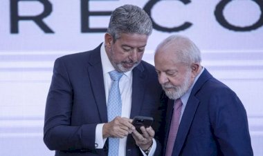 Lula demite presidente da Caixa e entrega comando do banco a aliado de Lira