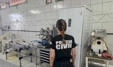 PCGO interdita fábrica de salgados e prende proprietário por furto de energia