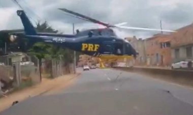 Helicóptero da PRF cai em avenida de Belo Horizonte