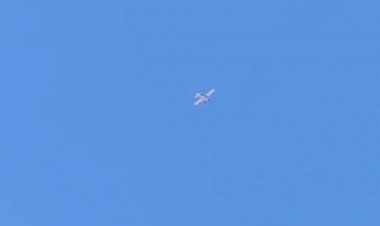 Circo contrata avião com alto falante para fazer publicidade e chama atenção em Jataí