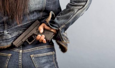 Projeto de Lei pretende autorizar porte de arma para mulheres sob medida protetiva