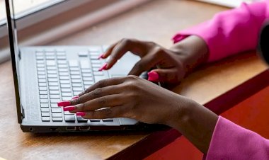 Mulheres ganham 42% menos que homens em Goiás, revela relatório do IBGE