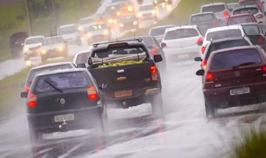 Mais de 150 municípios goianos estão sob alerta de tempestade nesta quarta-feira; veja quais