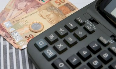 Com seis meses pela frente, especialistas orientam reavaliar orçamento e planejamento financeiro