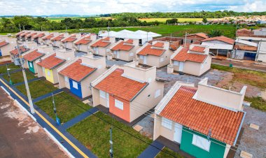 Sorteio define 32 famílias contempladas com casas gratuitas em Ceres
