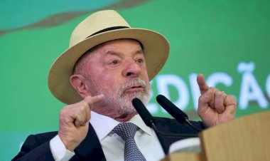Governo paraguaio se reúne com embaixador brasileiro, manifesta 'repúdio' a fala de Lula e pede devolução de canhões de guerra