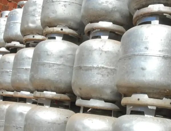 Governo anuncia pacote para baixar preço do gás de cozinha e do diesel