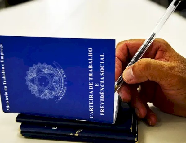 Fim da escala 6x1: base governista propõe corte de 2 horas já para este ano
