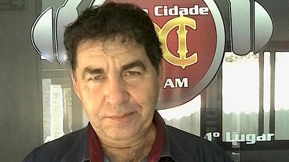 Morre o operador de áudio e locutor da rádio cidade de Jaraguá, Divino Coco