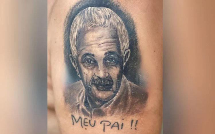 Zezé Di Camargo revela que tatuou o rosto do pai quase três meses após a morte de Seu Francisco: 'Perpetuado no coração'