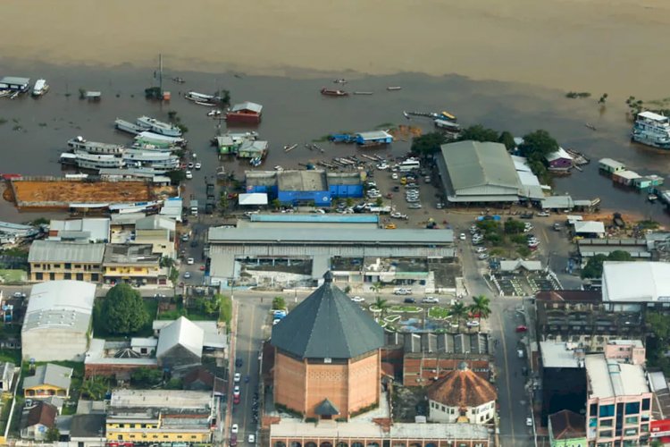 Rios de oito cidades do AC começam a baixar, mas mais de 118 mil pessoas continuam afetadas pela cheia