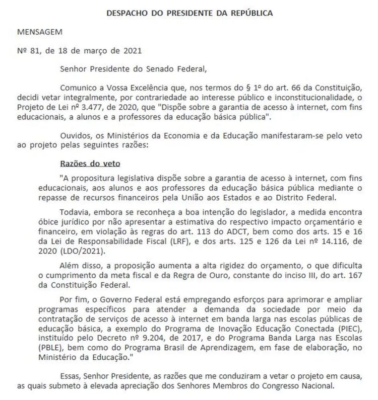 Bolsonaro veta integralmente projeto que assegura internet grátis a alunos e professores da rede pública