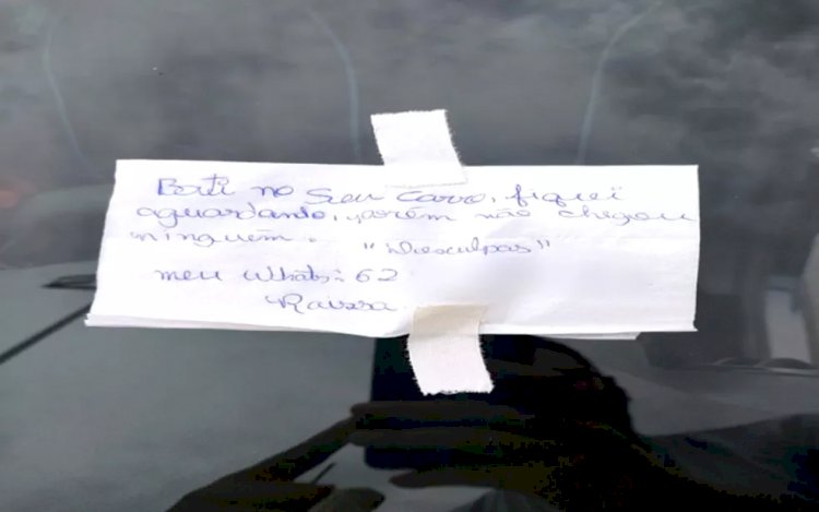 Em Goiás: Estudante bate em carro estacionado e deixa bilhete com pedido de desculpas