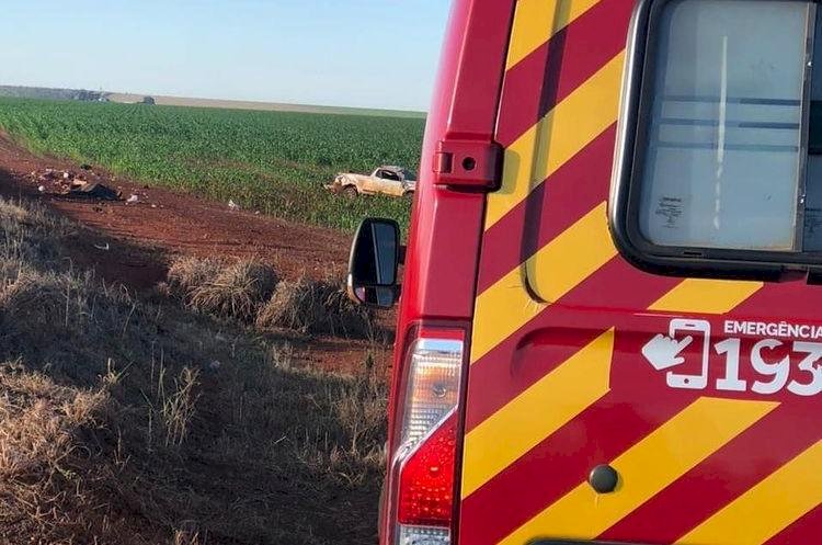 Em Goiás: Carro sai da pista, capota e uma pessoa morre na GO-341