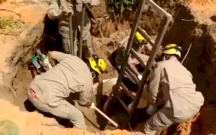 Em Goiás: Bombeiros resgatam idoso que foi soterrado ao cavar fossa