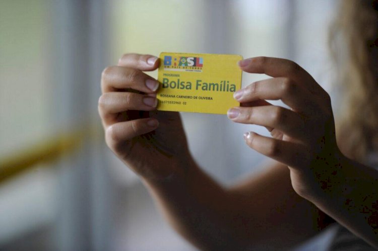 Inscritos no Bolsa Família com NIS final 0 recebem auxílio emergencial