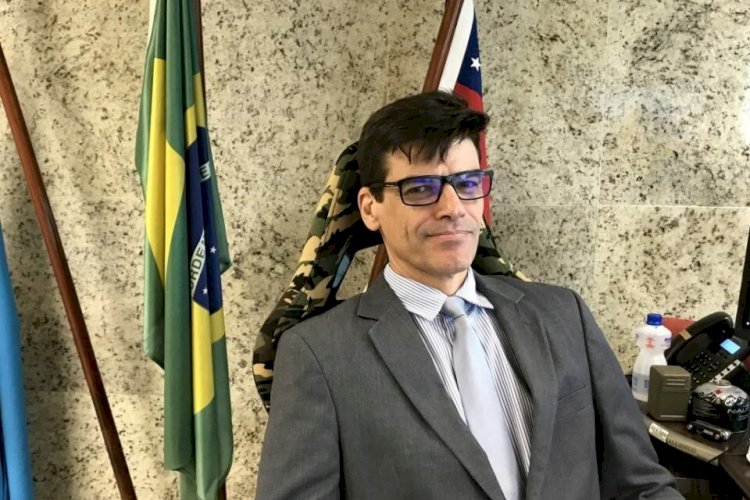 Delegado da PF diz que há ‘atuação claríssima’ de Salles em favor de madeireiros