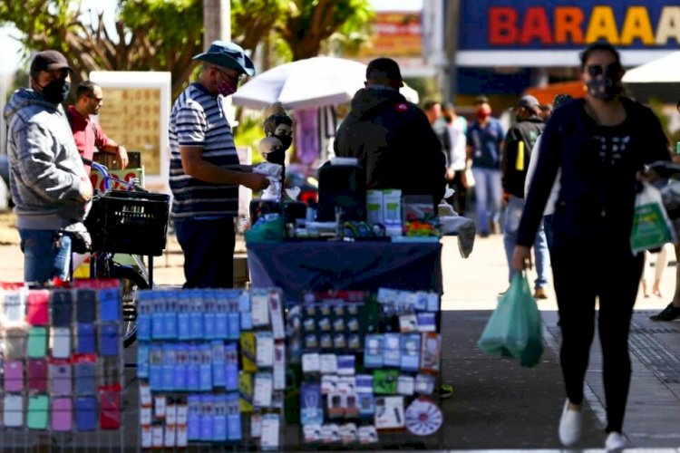 Inflação fica em 0,83 porcento em maio, maior alta para o mês em 25 anos