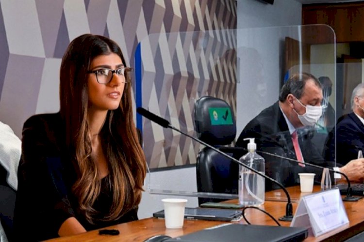 Ex-atriz pornô Mia Khalifa publica montagem no Senado Federal depois de citação